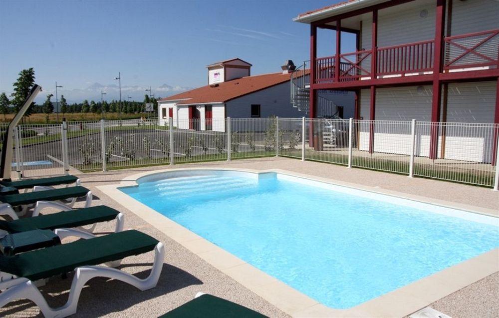 L'Auberge Everhotel de Tarbes-Ibos Exterior foto