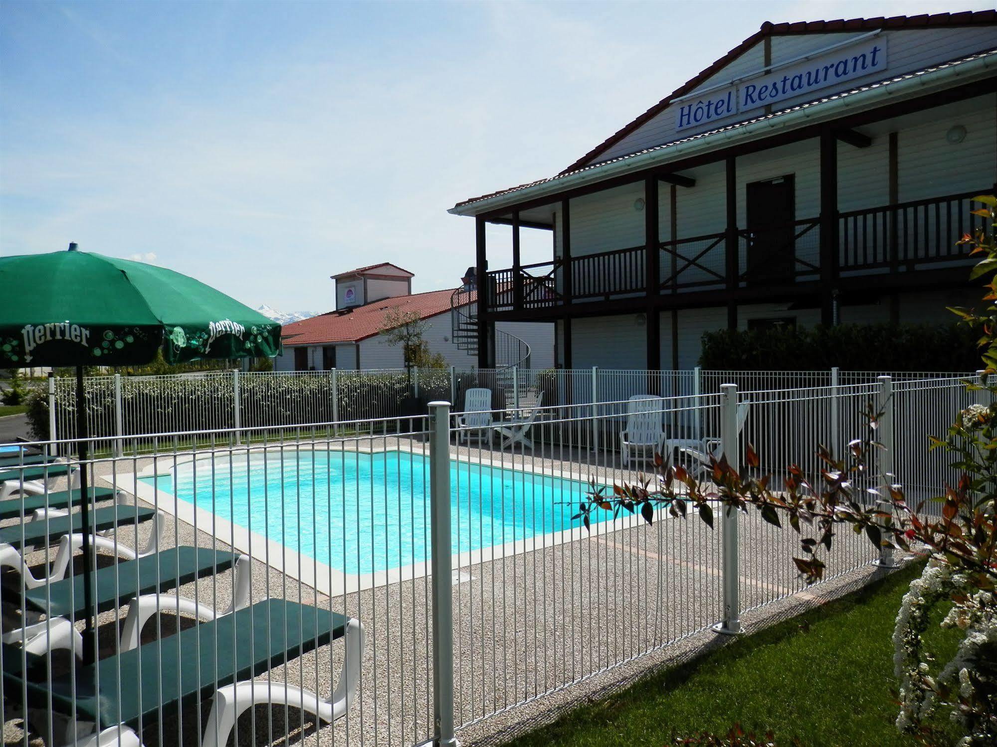 L'Auberge Everhotel de Tarbes-Ibos Exterior foto
