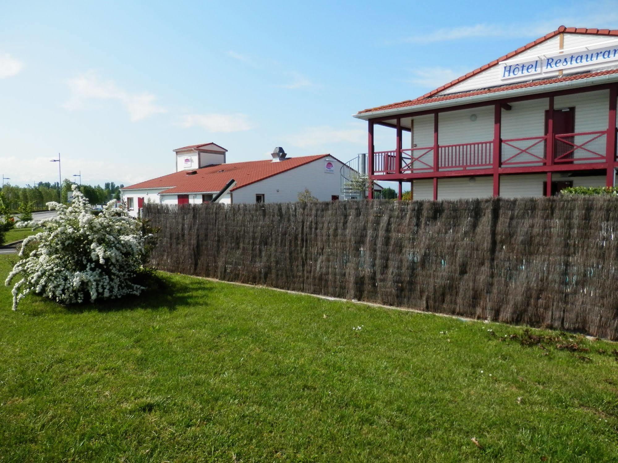 L'Auberge Everhotel de Tarbes-Ibos Exterior foto